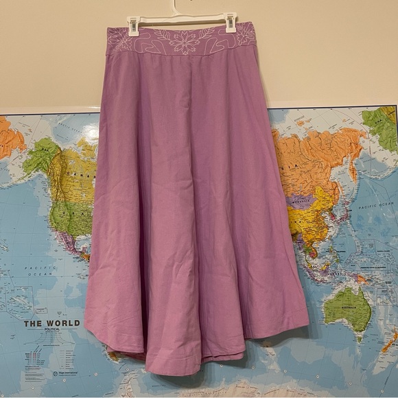 Free People Dresses & Skirts - NWOT. Free People Lotus Midi Skirt.